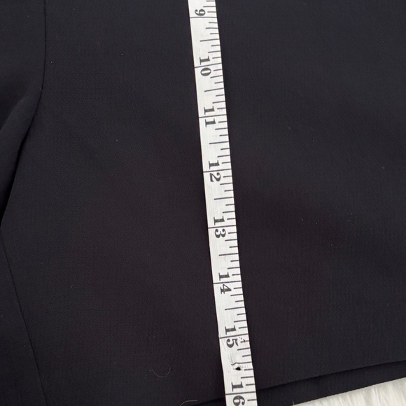 ARITZIA Wilfred Highlight Cargo Short L Large Black Shorts New NWT - Picture 12 of 13